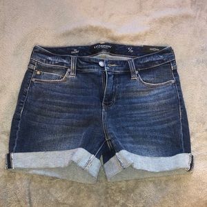 Women’s Size 4 Jean Shorts